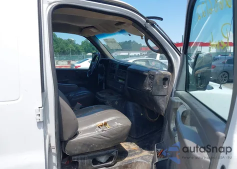 2014 Chevrolet Express 2500 Work Van из США, поврежденный, VIN 1GCWGFBA1E1121961